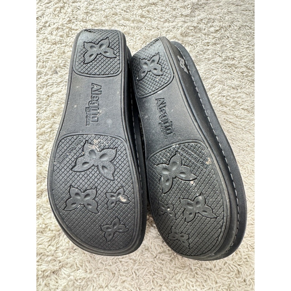 Alegria Debra Gray Tooled Paisley Slip On Comfort Nursing Shoes Euro 39 US 8-8.5 - Picture 11 of 13